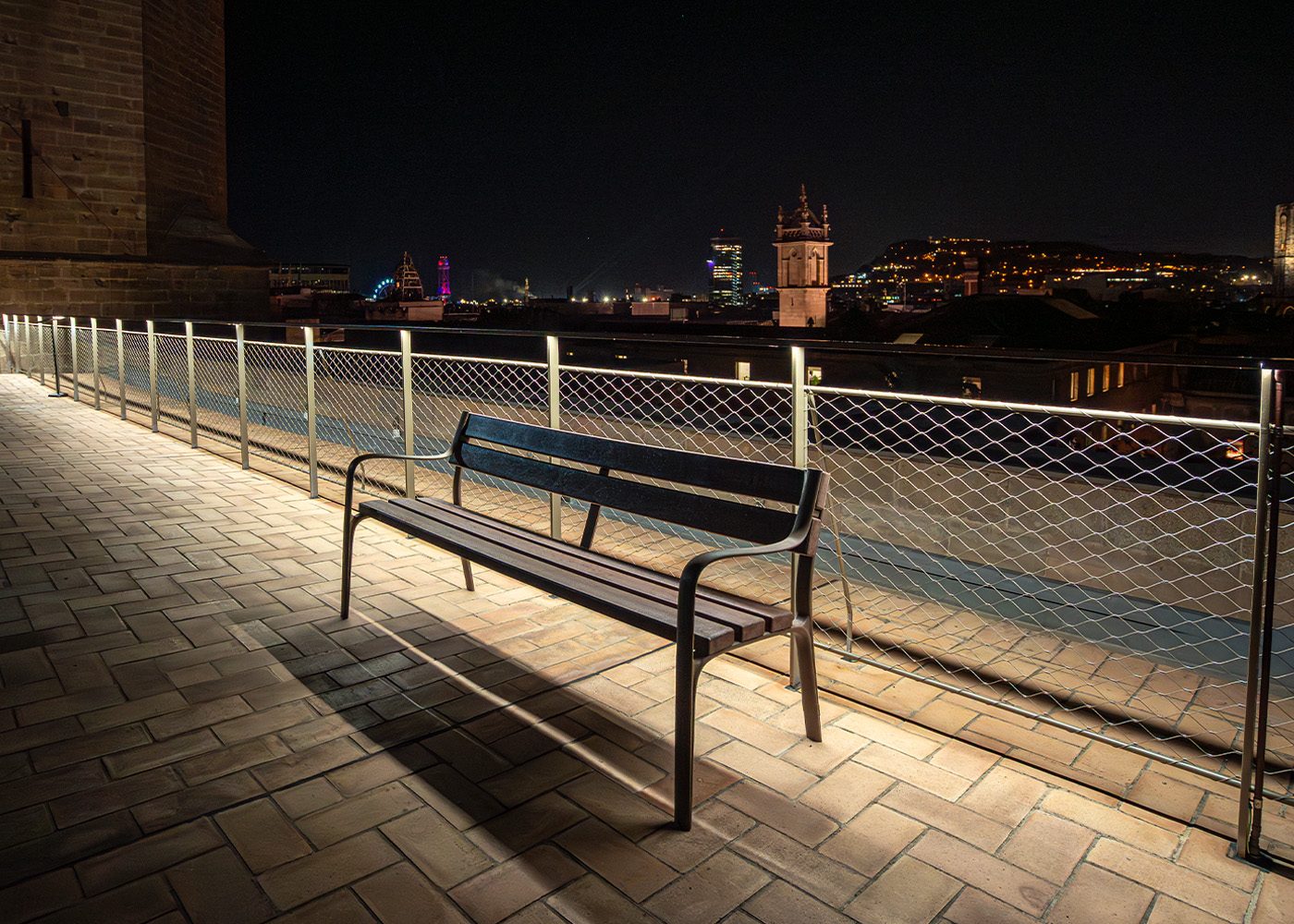 Citizen Eco Bench - UM301PR | Benito