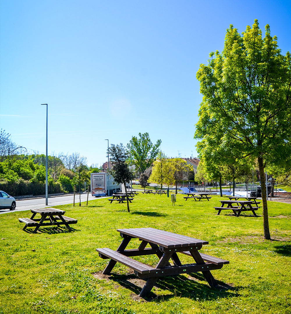 Mesa Picnic Marina Madera Mobiliario urbano parques y jardines