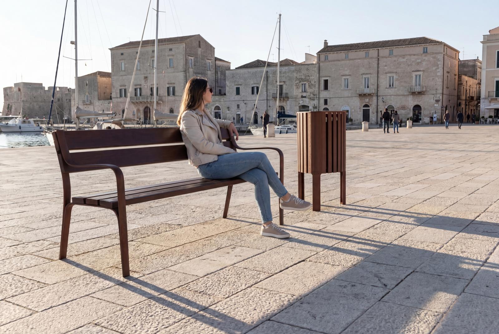 Citizen Eco Bench - UM301PR | Benito