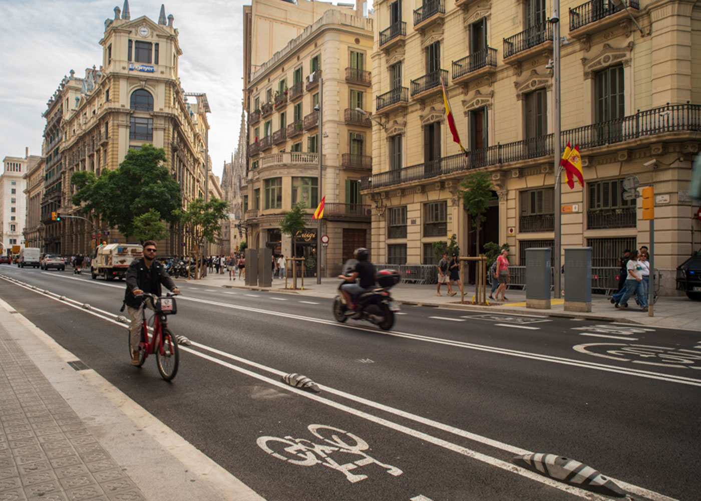 Primer recorrido en bicicleta por el túnel bajo el Canal de la Mancha